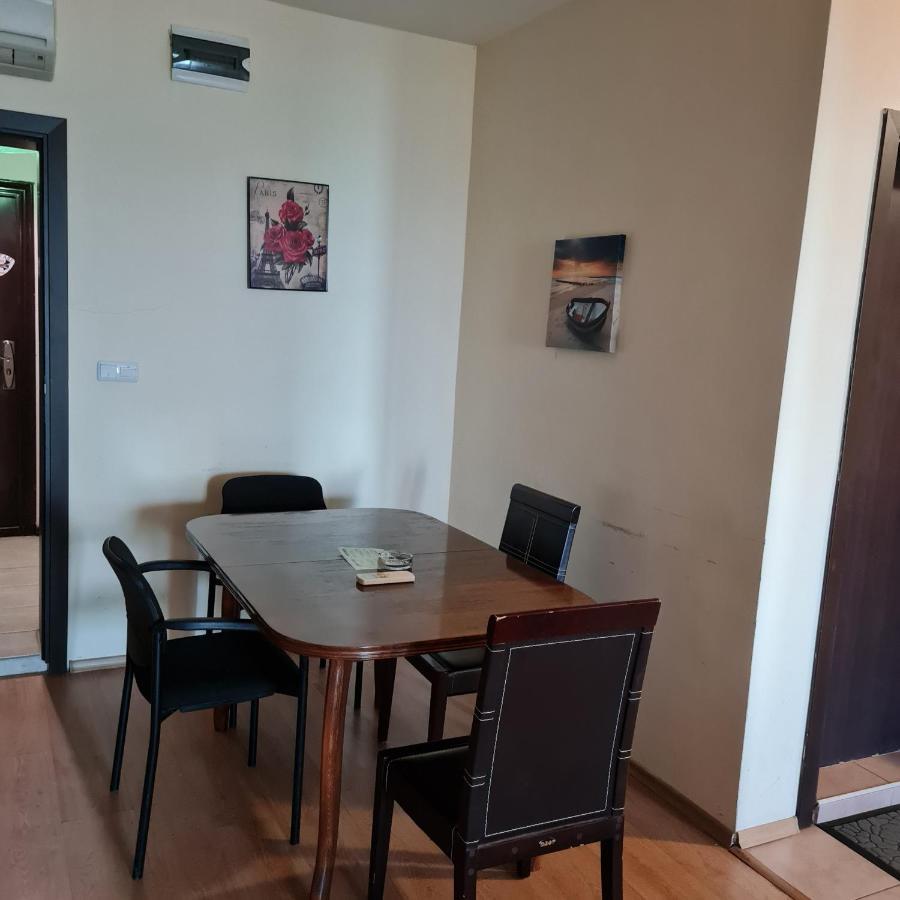 Елка Apartment Burgas Luaran gambar